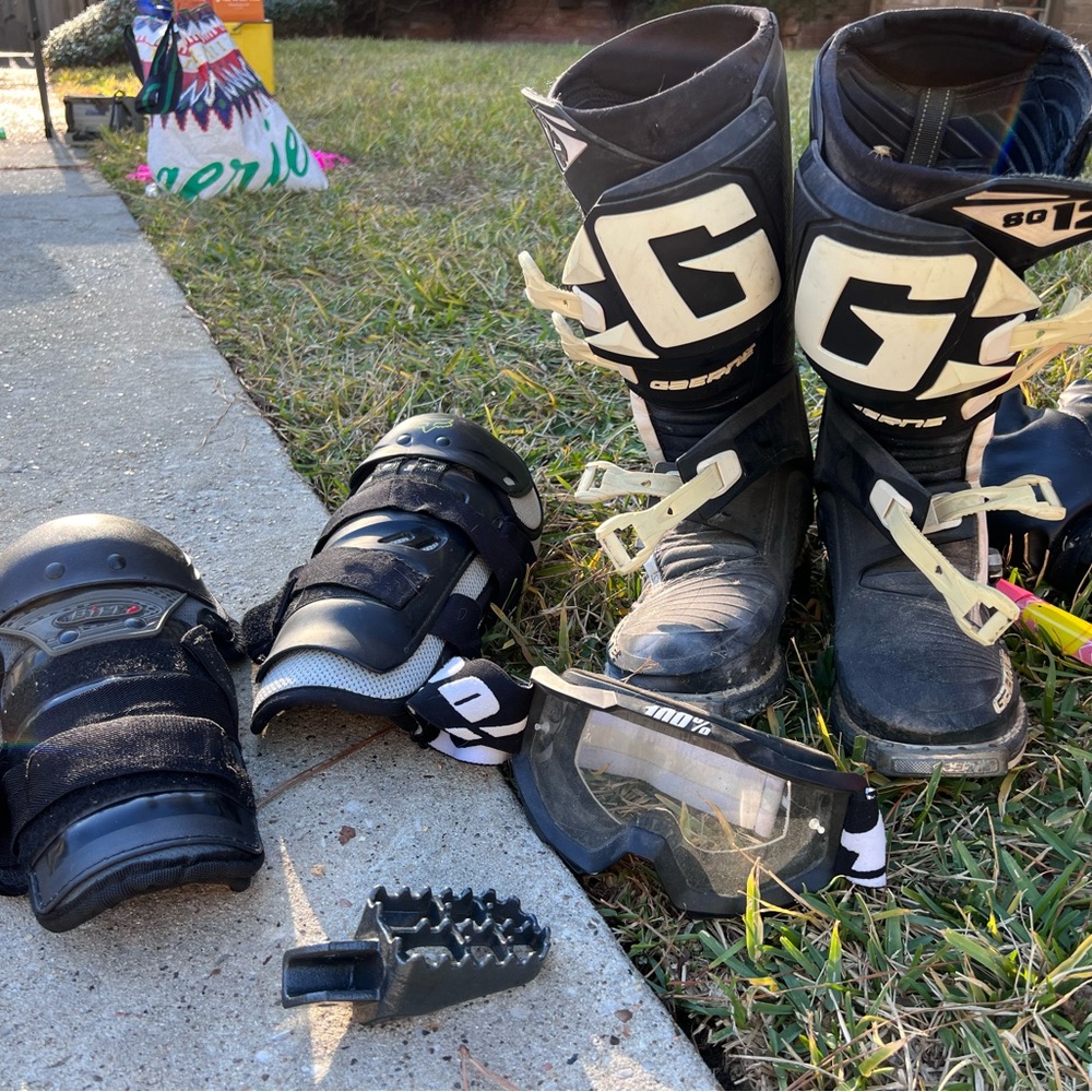 Dirt bike equipment